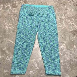 Victoria’s Secret VSX sport knockout crop pants